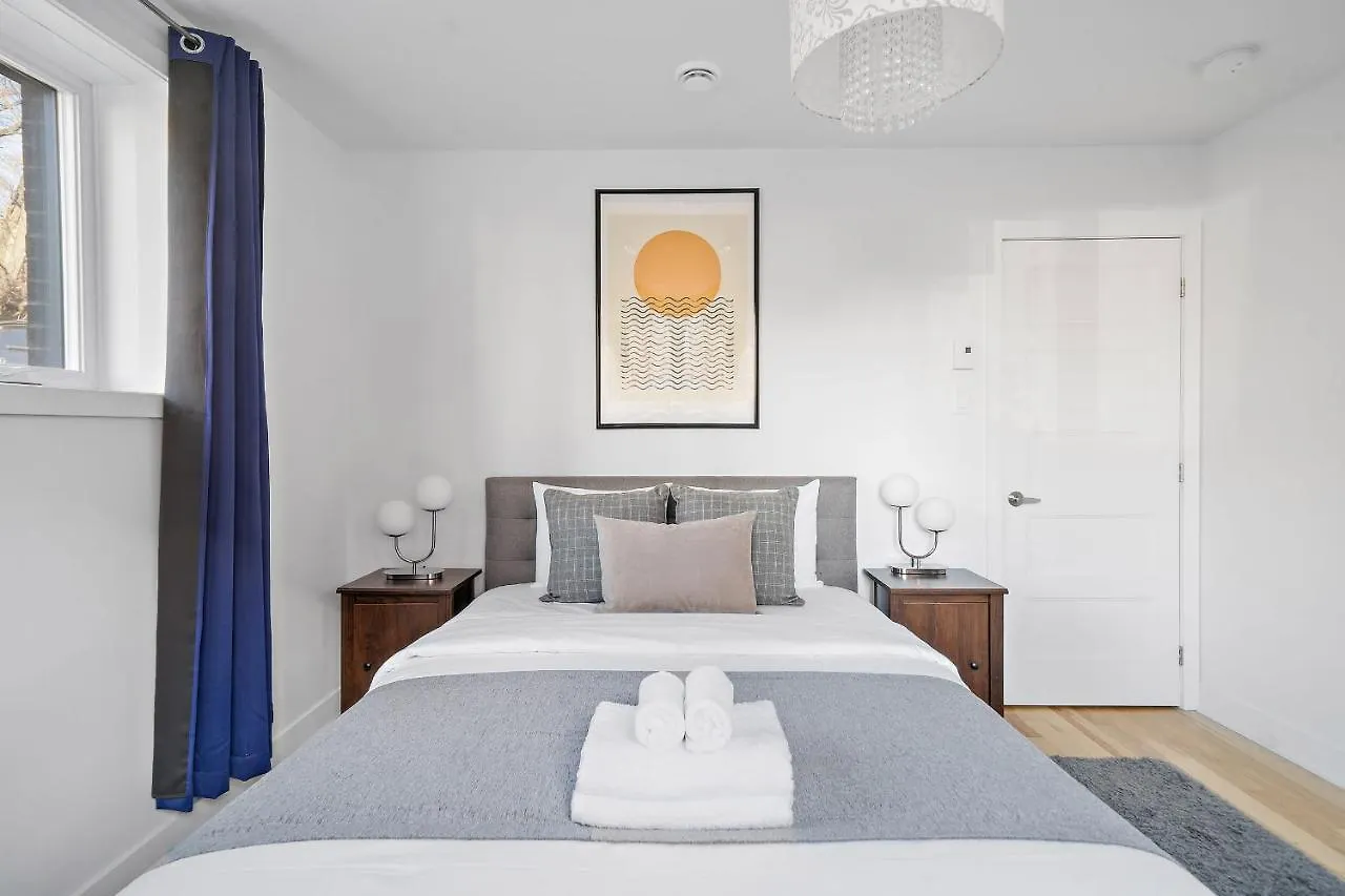 Brand New Contemporary 2-Bedroom Apartment Montreal 0*,